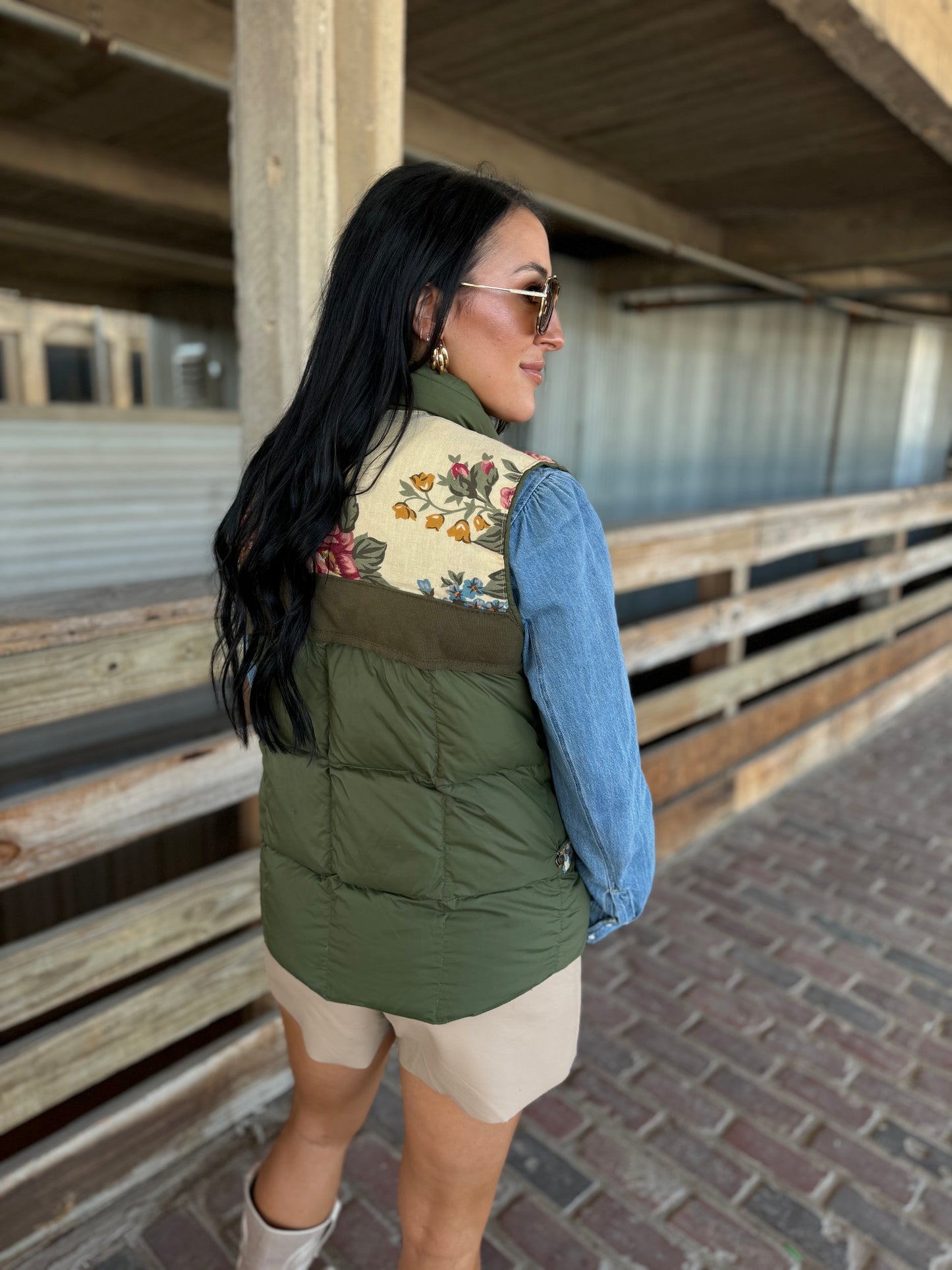 #413 Green/Vintage Floral